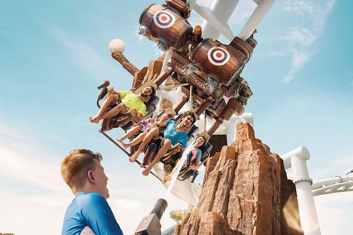 Shared/Private Car Transfers to Yas Waterworld - Photo 1 of 6